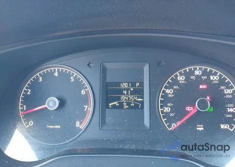 2011 Volkswagen Jetta 2.5L Se z USA, uszkodzony, nr VIN 3VWDZ7AJ1BM398663